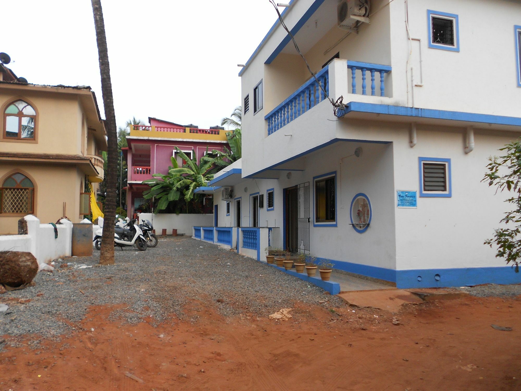 Casa Almeida Guest House Candolim Esterno foto